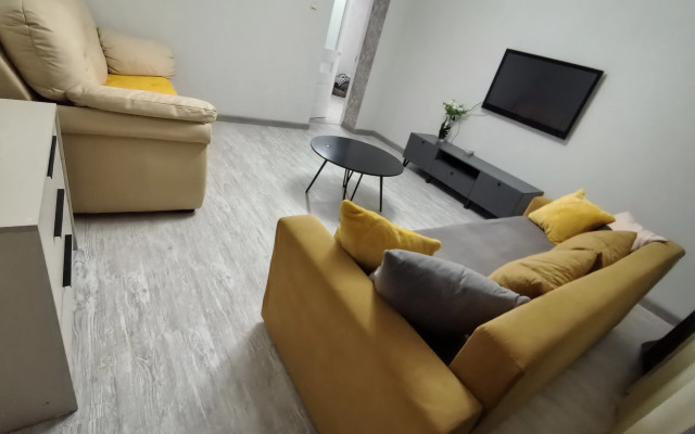 2k. v Tsentre Zelenogradska Apartments