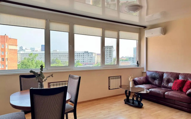 Na Avrorovskoy Flat