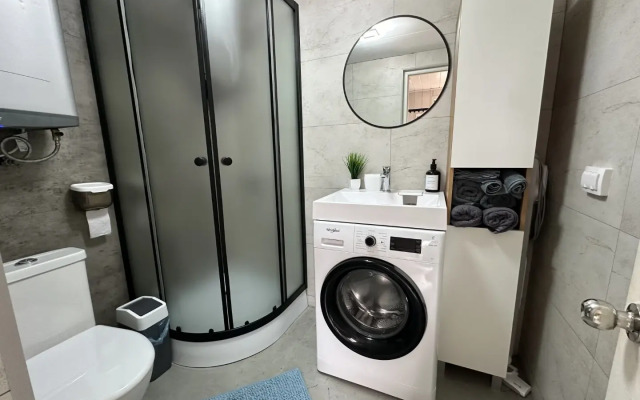 Частный дом с Теплым Бассейном и Банькой