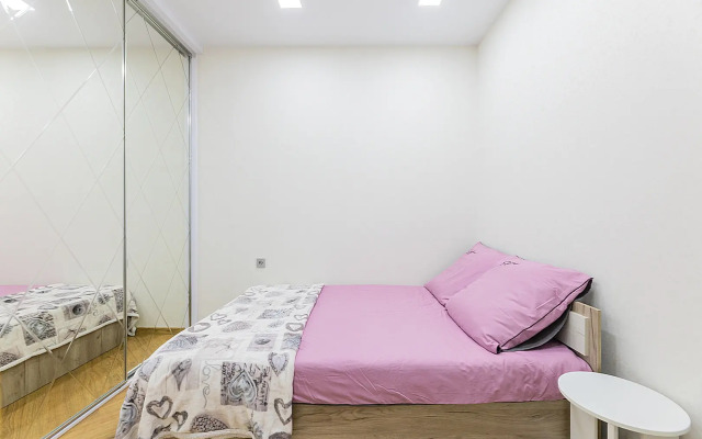 Na Pobediteley, 115 Flat