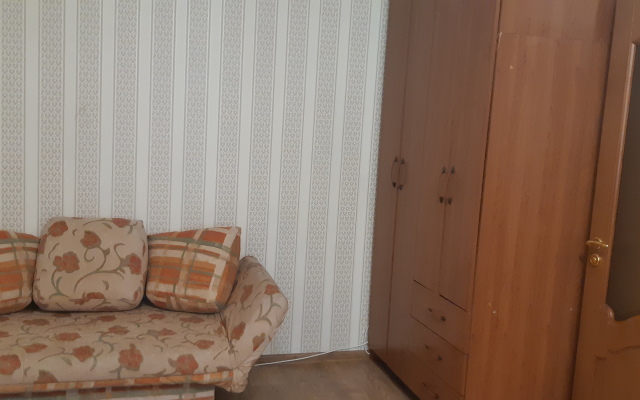 Esda Flat