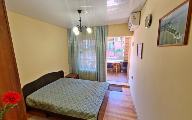 Квартира Студия Номера на Пляже с кухней  147/4