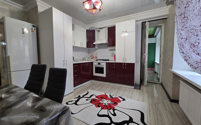 Квартира на первом этаже, просторная, центр Пятигорска