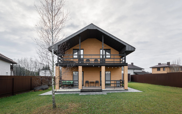 Частный дом просторный рядом с городом