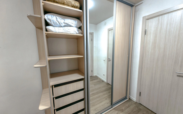 Квартира Вместительная у МРНЦ им. Цыба