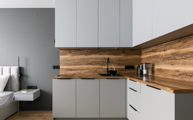 Abrikosovoye Derevo Na Kievskoy Apartment