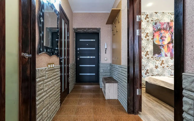 Апартаменты Титова 198/1