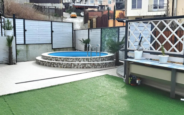 2 St Lysaya Gora 251b v Sochi Apartment