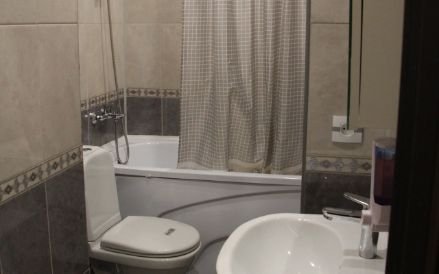 V Sovpemennom Zhilom Komplekce Flat