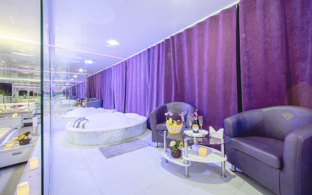 Отель Алекс Отель на Мужества