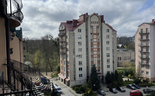 Uyutnaya 3 k kvartira v tsentre Flat