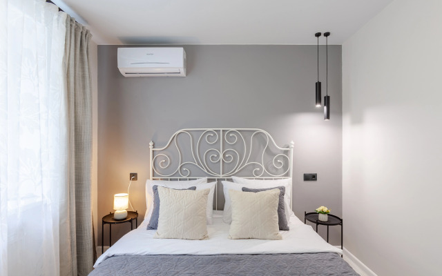 Evrodvushka RentPlaza klassa LUX Apartments