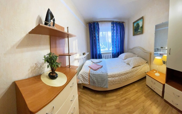 u reki Volgi Apartments