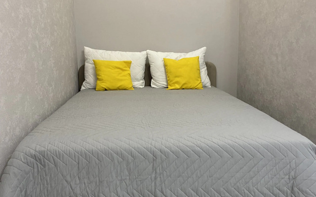 Batashi Green Flat