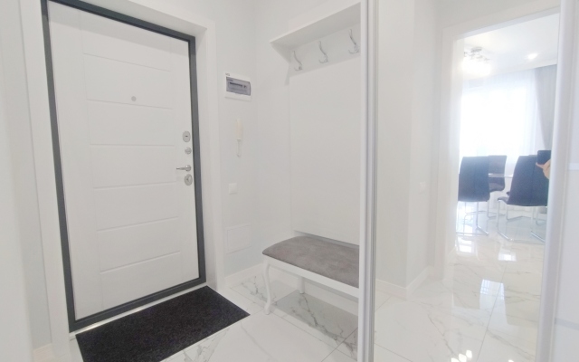 2-h komnatniye Lyuks V Tsentre Novyij Dom Apartments, 75 m2