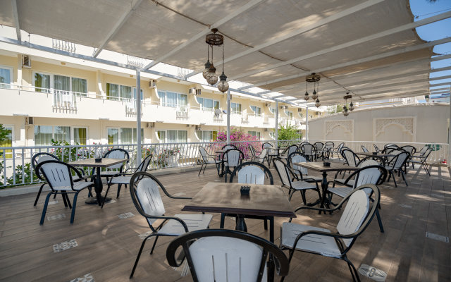 Club Marakesh Beach Hotel