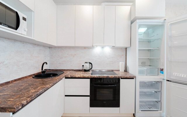 Studiya V Samom Tsentre Levogo Berega Irtysha Apartments