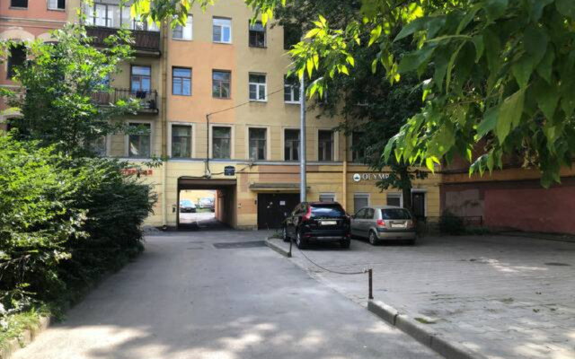 Апартаменты в Петербургском стиле