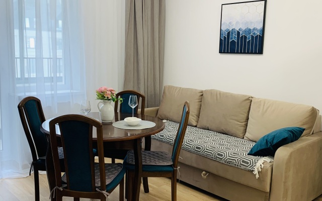 Svetlaya Uyutnaya V Tsentre Goroda Flat
