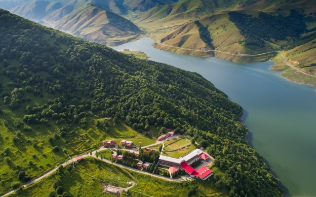 Ani Resort