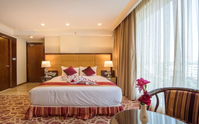 Отель Grand Palace Hotel & Resorts Sylhet