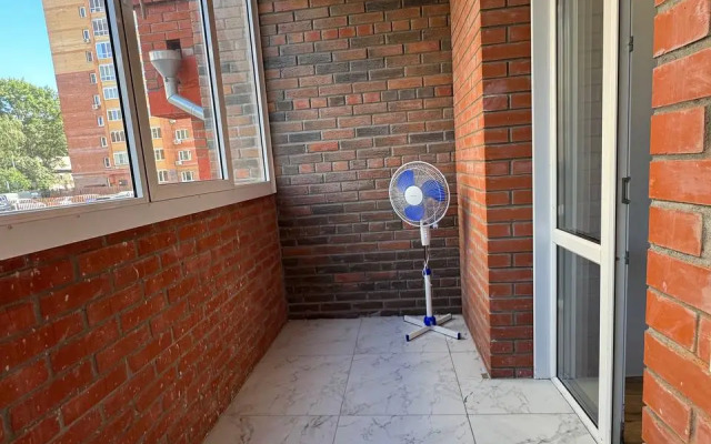 Yousinn Serafimovicha 6 Kv 5 Apartments
