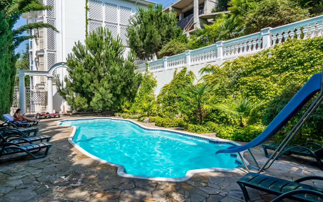 Bon Maison  Boutique Hotel