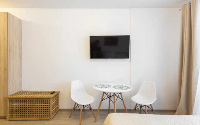 Landau Apartments 2