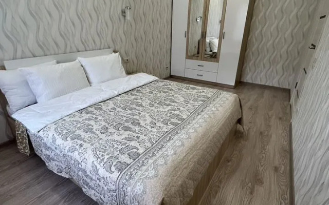 Апартаменты At Home