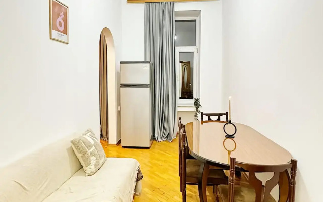 F1 View in Boulevard 3 Apartments