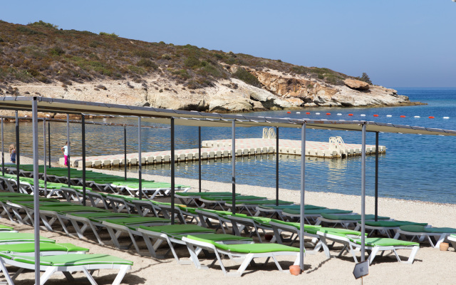 Club Mackarel Hotel