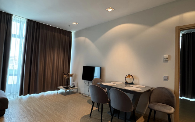 Brevis s Pryamym Vidom na More Apartment
