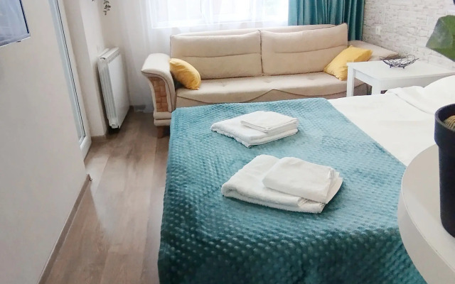 Odnokomnatnaya Kvartira v 10 Minutakh ot Morya Flat