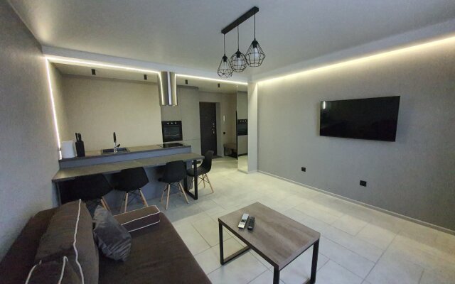 Apartamenty S Gostinnoy I Izolirovannoy Spalney Flat