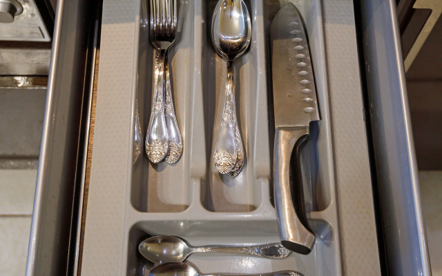 Апартаменты на Революционной 4