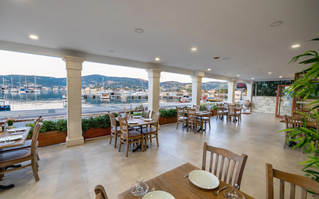 Hanedan Hotel