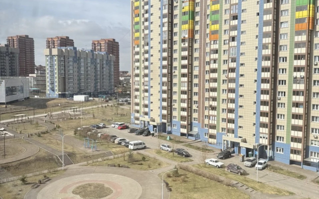 Na Karaulnoy Flat
