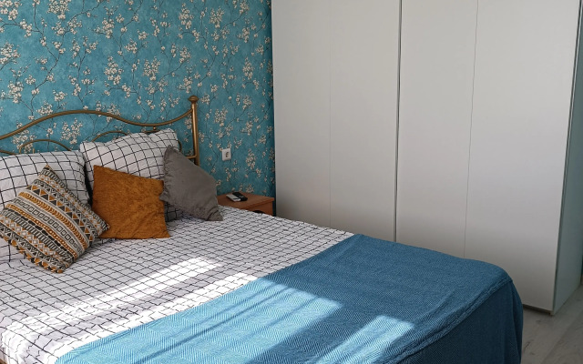 Uyutnaya 2-Khkomnatnaya Na Rechnoy Naberezhnoy Flat