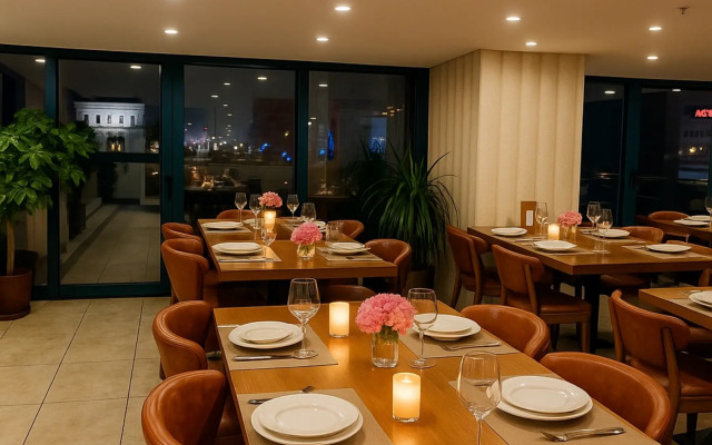 Istanbul Midpoint Hotel