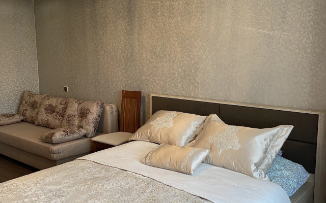 Na Prospekte Lenina 18 Flat