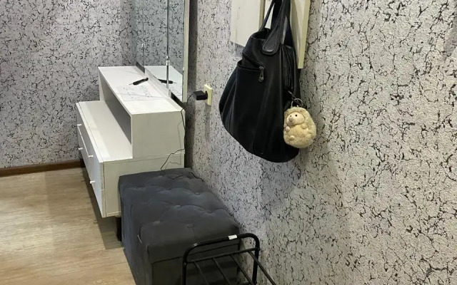 Bolshevikov 21a Flat