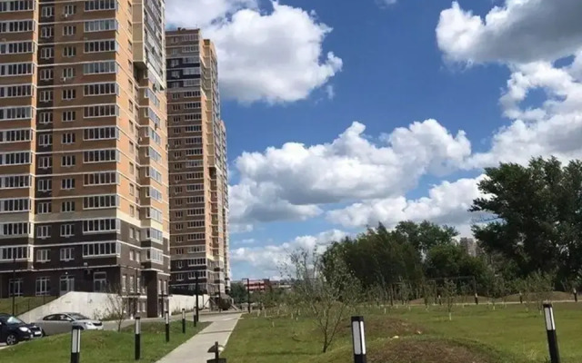 3-kh Komnatnaya V Oruzheynoy Stolitse Flat