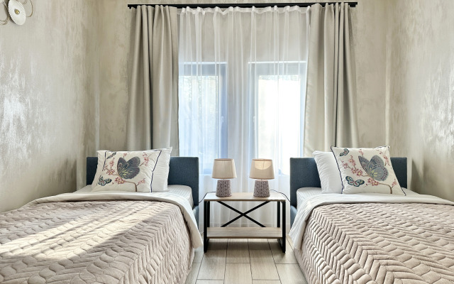 Частный Дом Барнхаус №2 на 10 гостей, с дровяной баней и горячим чаном