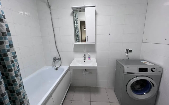 Квартира Евротрешка на Юности 2