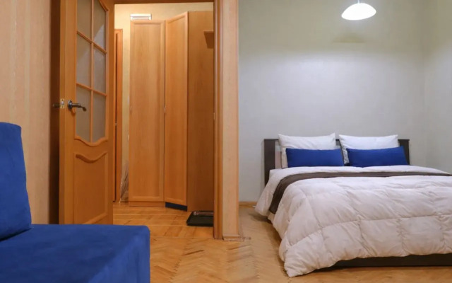 Квартира Типанова 16