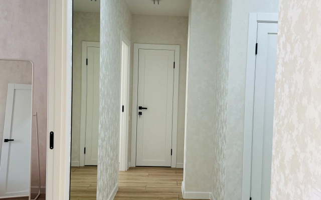 Yevro-Trekhkomnatnye Apartments