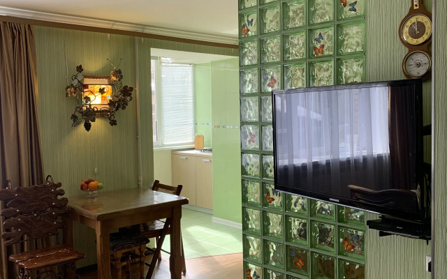 Квартира Просторная студия в хорошем районе