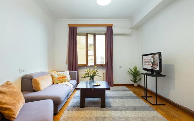 1BR/City Gem/Sunset Balcony/Self-enter/by Keygo 19 Apartments