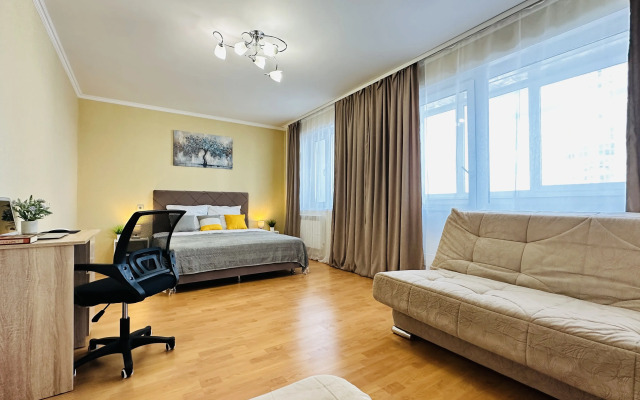 Uyutnaya Dvukhkomnatnaya Nedaleko Ot Trk Planeta Flat