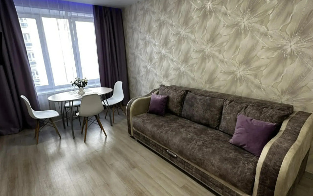 1- Komnatnaya Flat